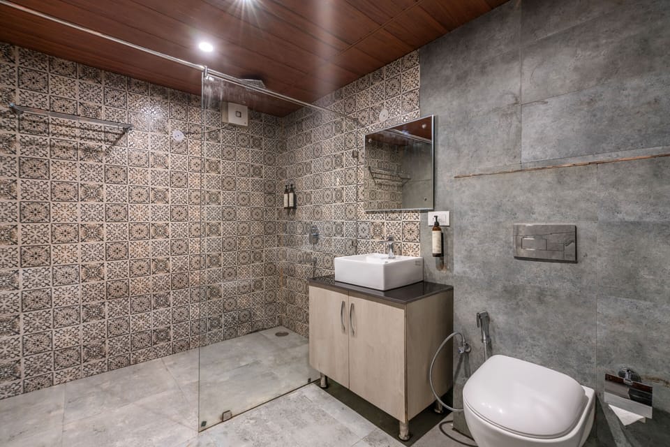 Bed in 6 Bed Female Dormitory Room with Ensuite Bathroom | Bathroom | Shower, toilet paper