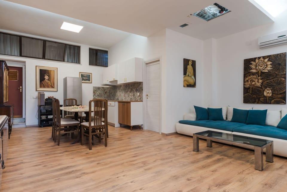 House | 1 bedroom