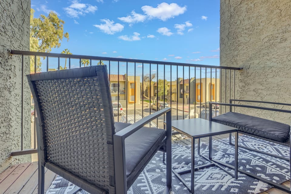  Outdoor seating for enjoying evening breezes.