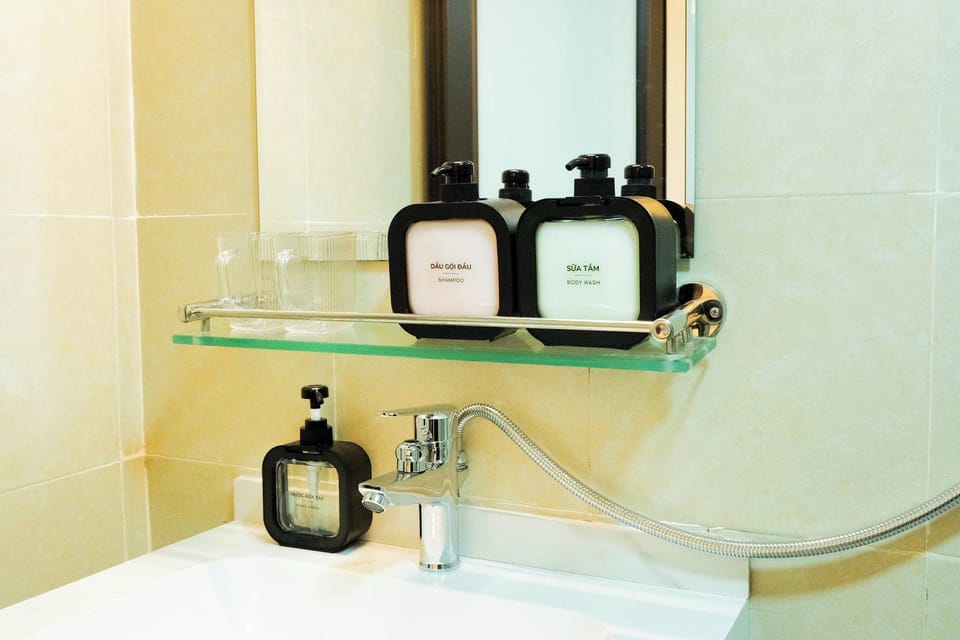 Superior Room, No Windows | Bathroom | Shower, rainfall showerhead, designer toiletries, hair dryer