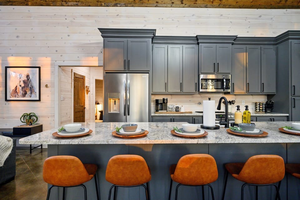 The perfect spot for a great breakfast, lunch, or dinner!