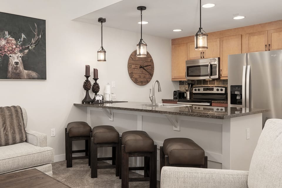 Indoors, Appliance, Microwave, Oven, Architecture