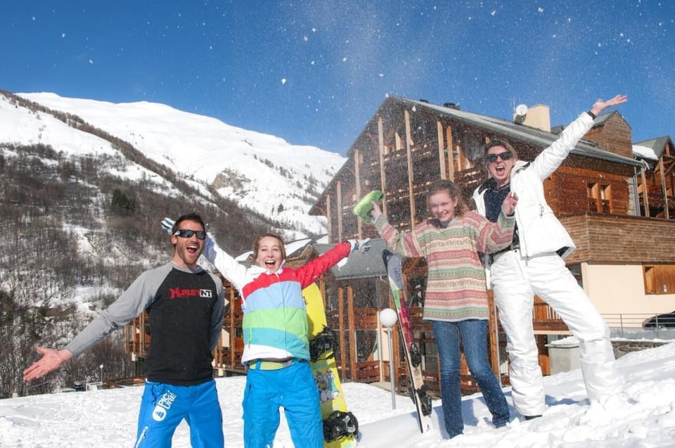 Snow and ski sports