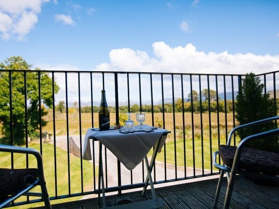 Twin Room | Garden view