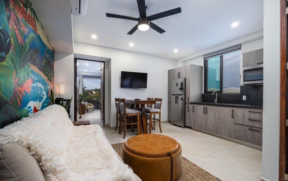 Deluxe Condo, Balcony, Partial Ocean View | Living area