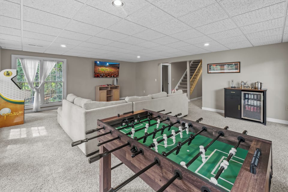 Basement game room