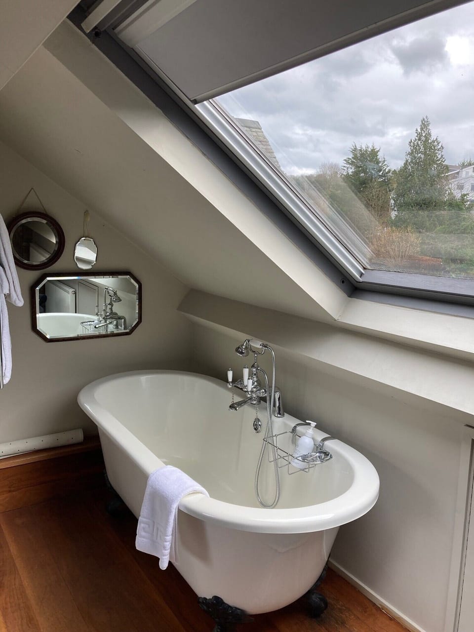 Superior Double Room (8) Roll Top Bath in Bedroom | Bathroom | Free toiletries, hair dryer, towels