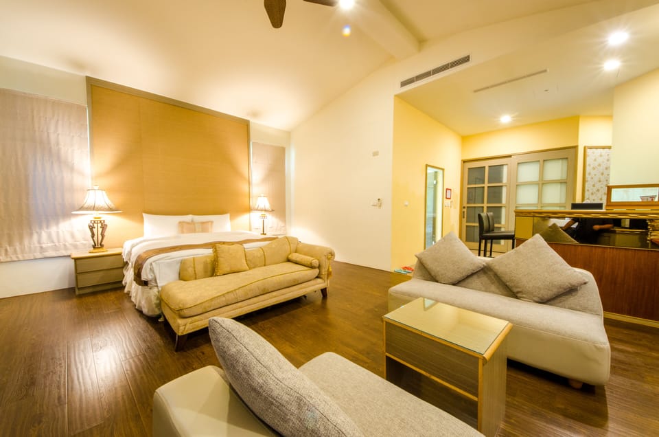 Luxury Double Room | Premium bedding, in-room safe, desk, blackout drapes