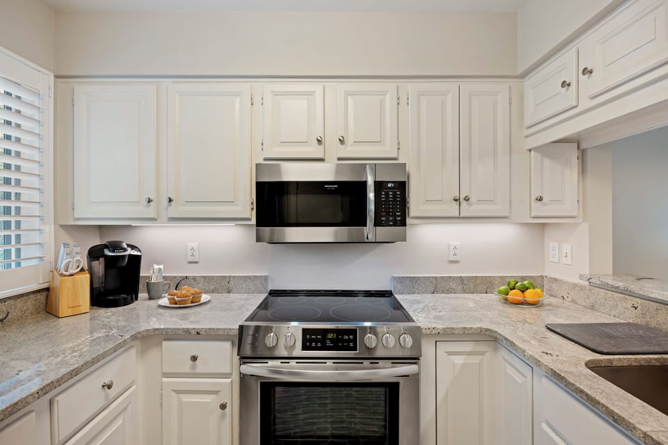 Fully equipped kitchen