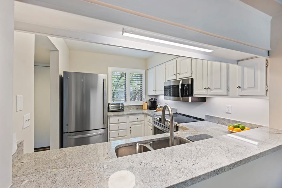 Fully equipped kitchen