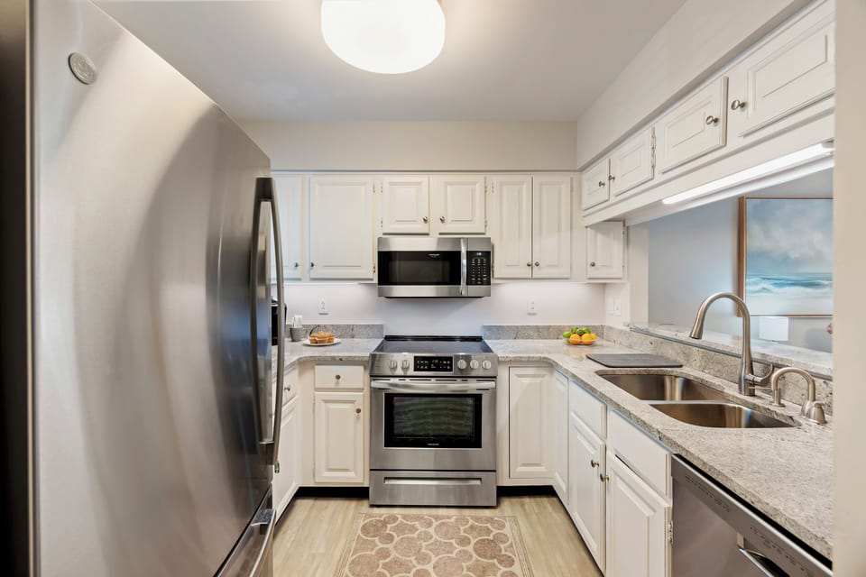 Fully equipped kitchen