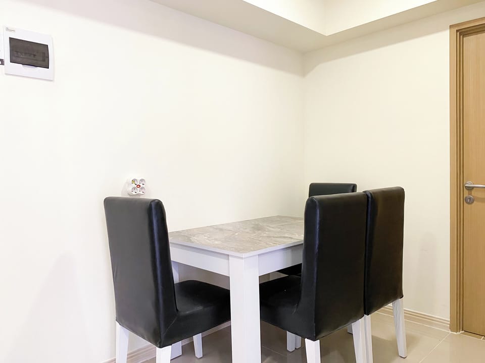 Standard Apartment | Dining room