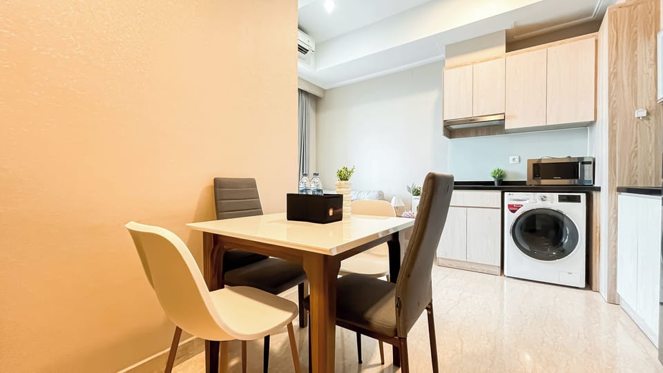 Standard Apartment | In-room dining