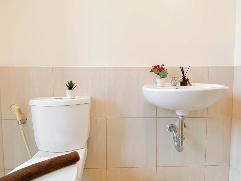 Spacious 3Br With Neutral Toned At Meikarta Apartment Apartment in West Java