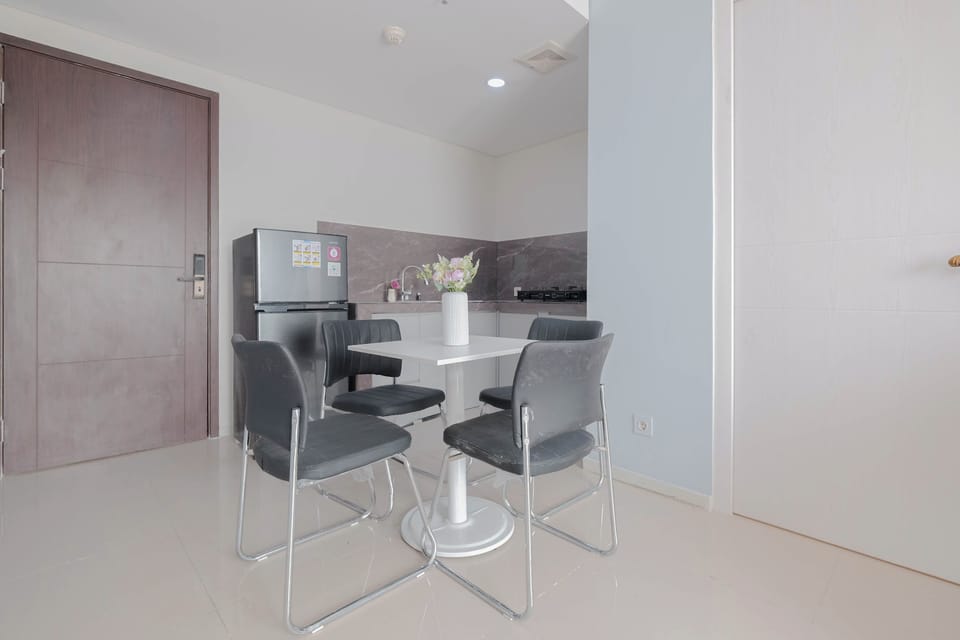 Standard Apartment | In-room dining