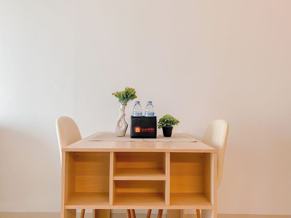 Standard Apartment | In-room dining