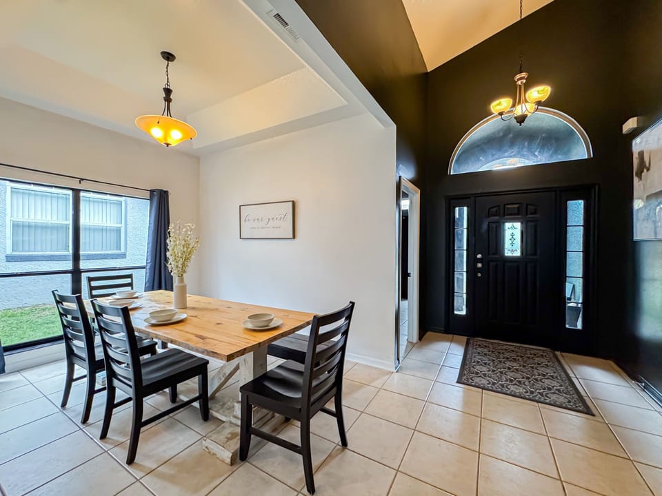 Alternate view of dining room.