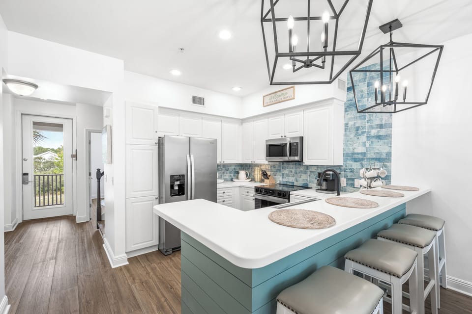Kitchen Area  |  Main Floor
