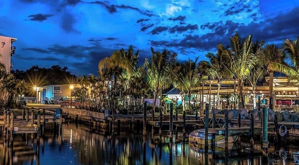 6BR Triplex – Walk to Marina & Lighthouse Grill (3960)