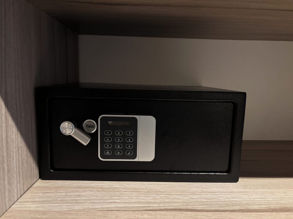 Laptop-size Safe