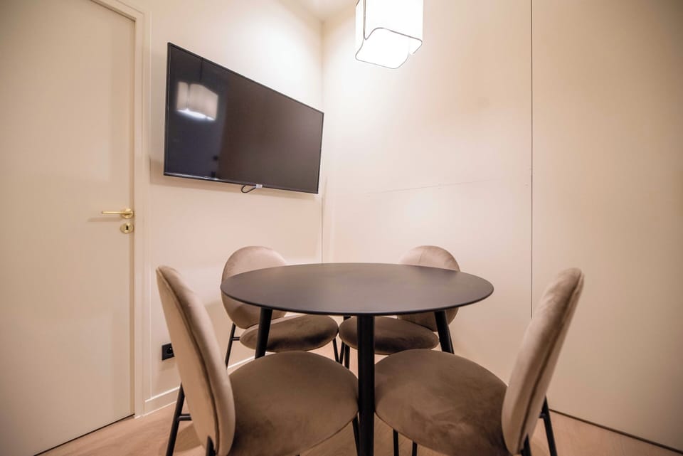 Apartment | Dining