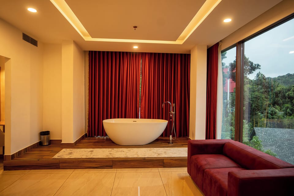 Presidential Suite, Valley View | In-room safe, blackout drapes, soundproofing, iron/ironing board
