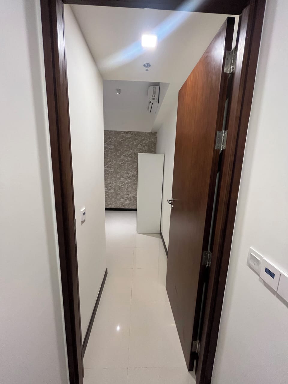 Deluxe Apartment, 2 Bedrooms, Kitchen, City View | Soundproofing, iron/ironing board, free WiFi