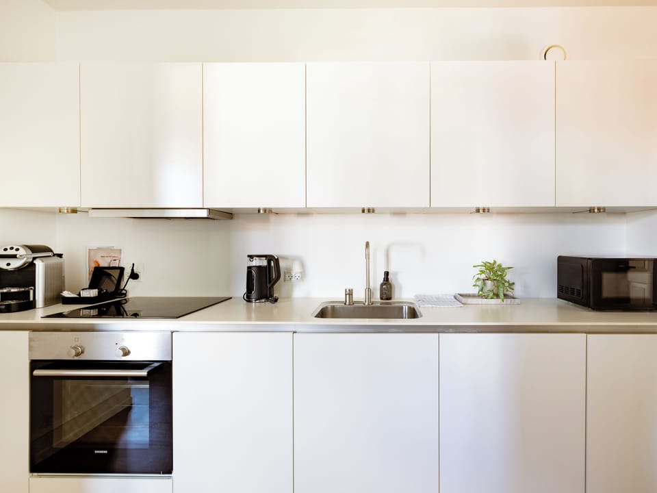 Apartment, 3 Bedrooms, Balcony, Garden View | Interior