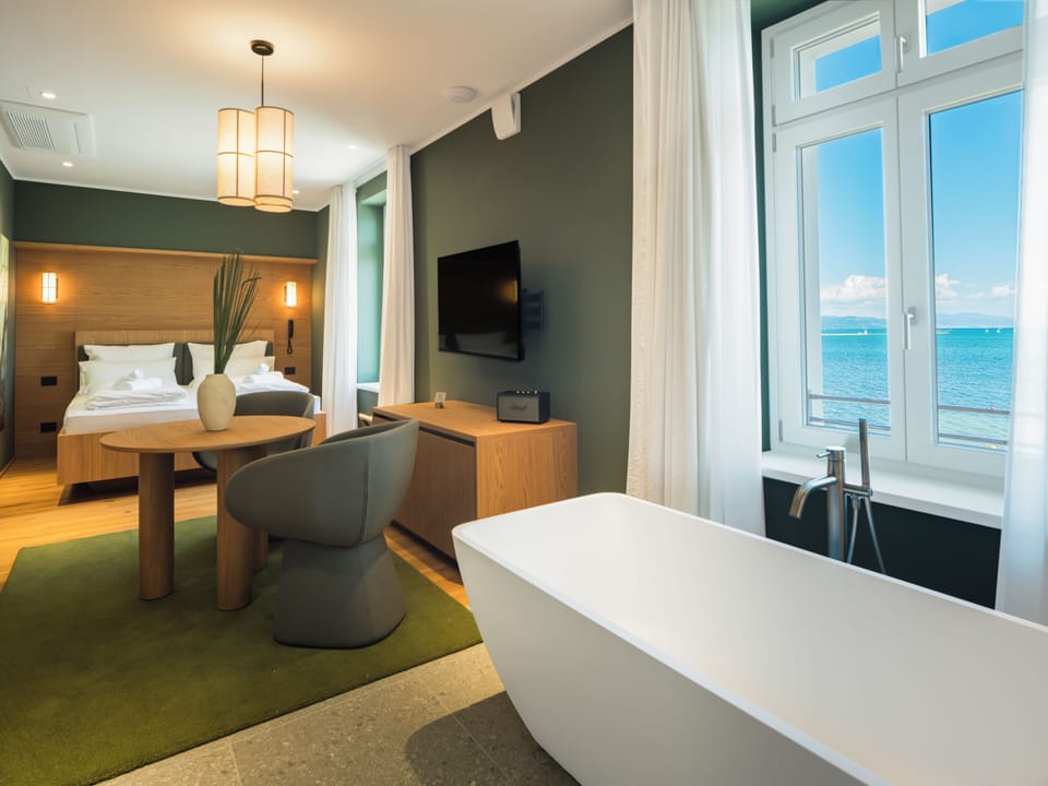 Premium Double Room, Sea View | In-room safe, individually decorated, individually furnished