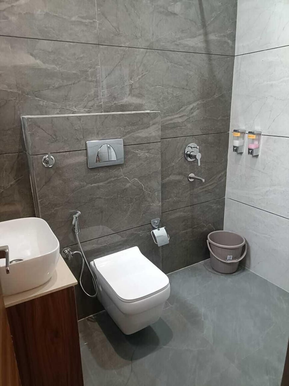 Towels, soap, shampoo