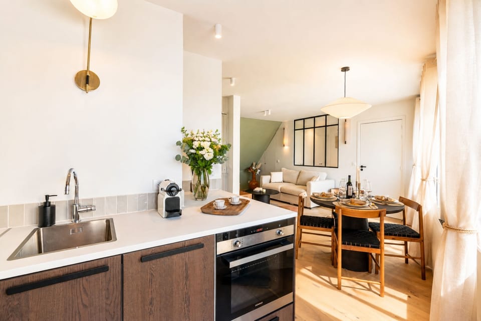 Deluxe Penthouse, City View | Private kitchen | Espresso maker, electric kettle, toaster, freezer