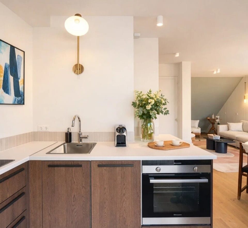 Deluxe Penthouse, City View | Private kitchen | Espresso maker, electric kettle, toaster, freezer