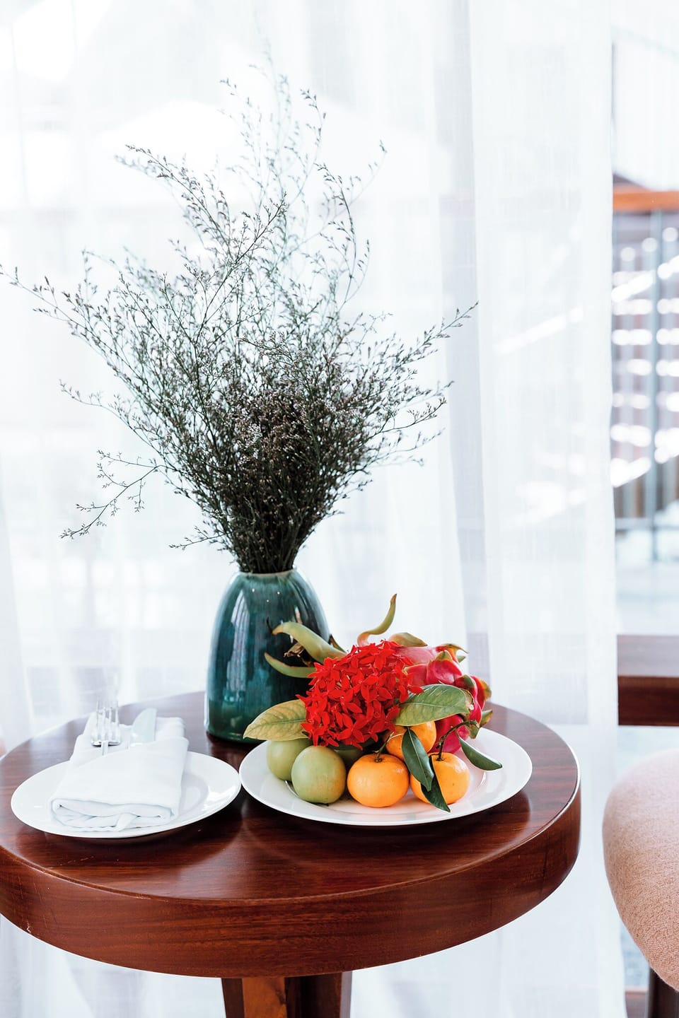 Tropical Garden Pool View Room | Minibar, in-room safe, desk, soundproofing