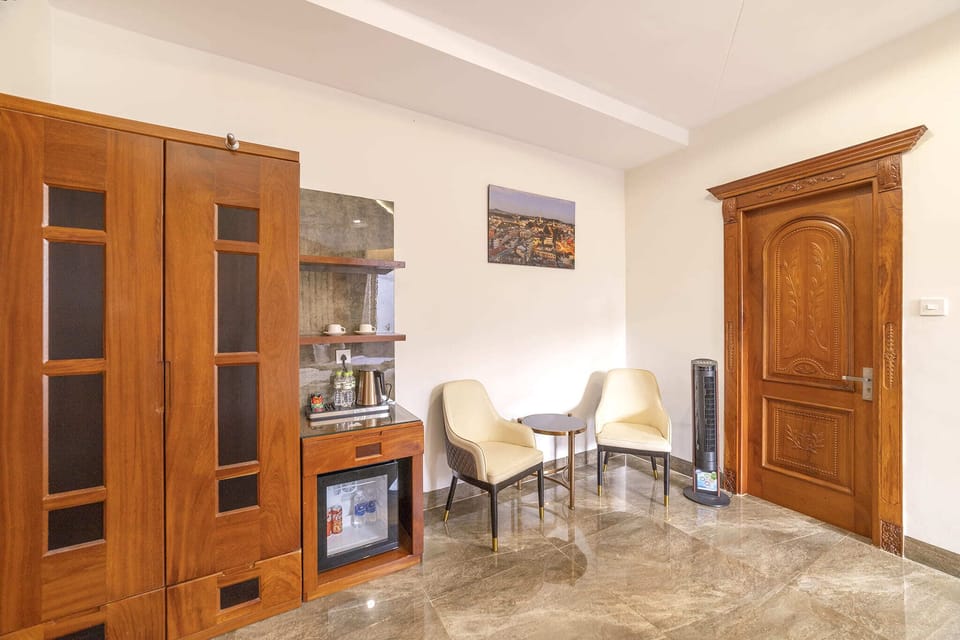 Family Triple Room, City View | In-room safe, desk, blackout drapes, soundproofing