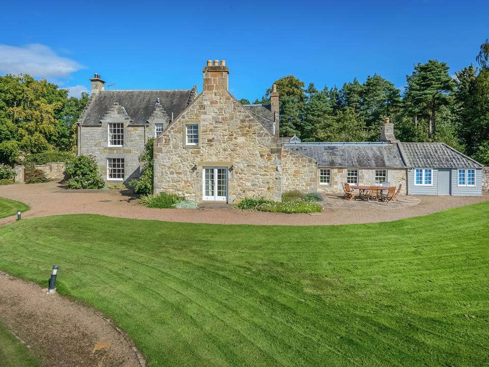 Exterior | Winton Cottage - Winton Holidays, Pencaitland