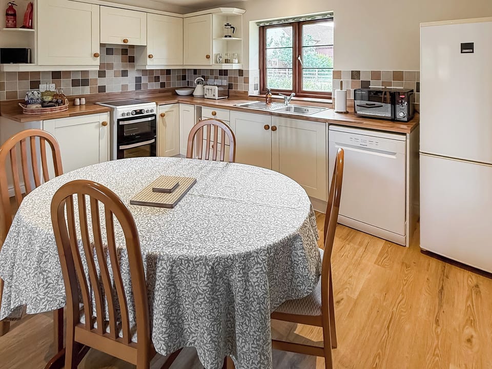 Open plan living space | The Wrens - Holly Farm Holiday Cottage, Stoke St. Gregory, near Taunton
