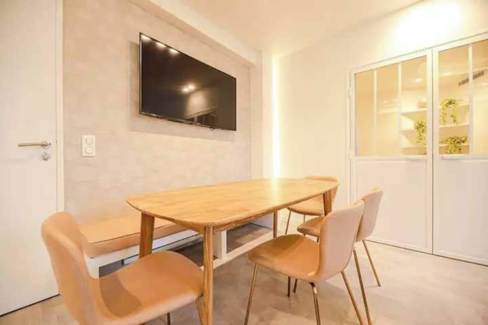 Apartment | Dining