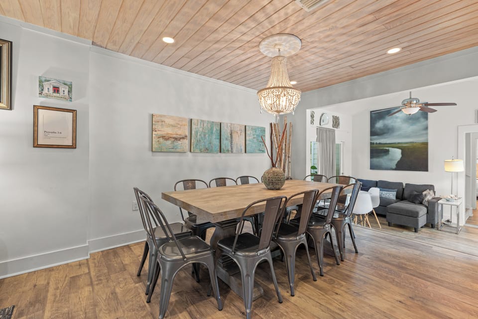 1st Floor Open Concept Kitchen & Dining