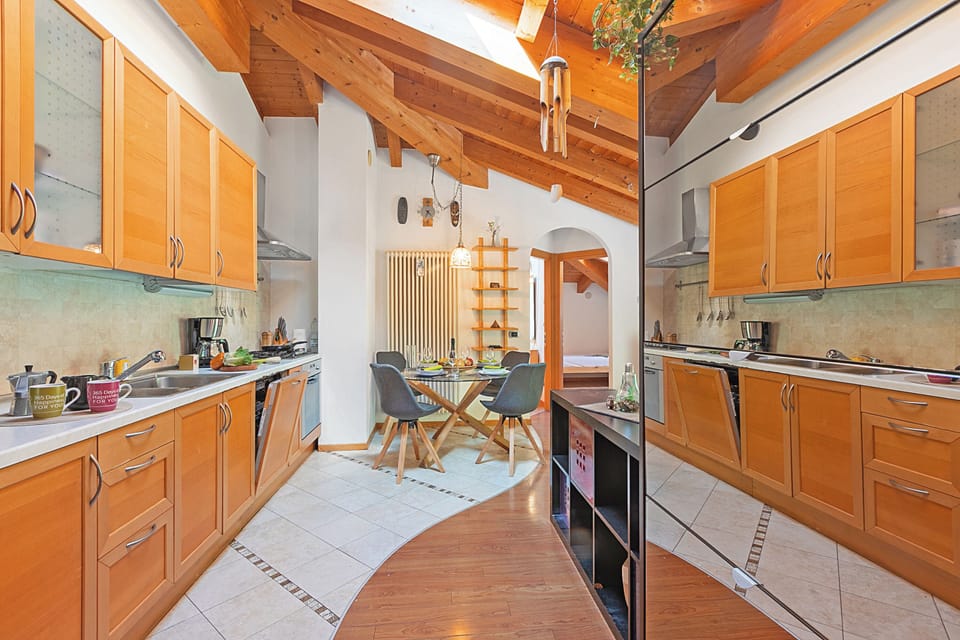 Family Apartment, 2 Bedrooms (Torbole On the Moon) | Private kitchen
