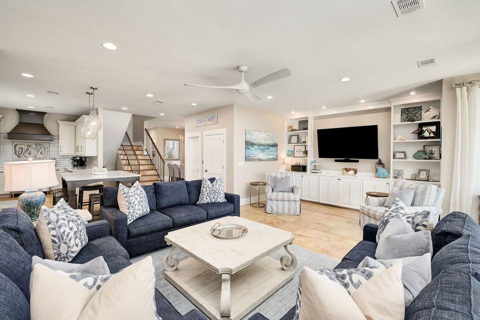 Mimi's Beach House - Dune Allen - Second Floor - Living Area
