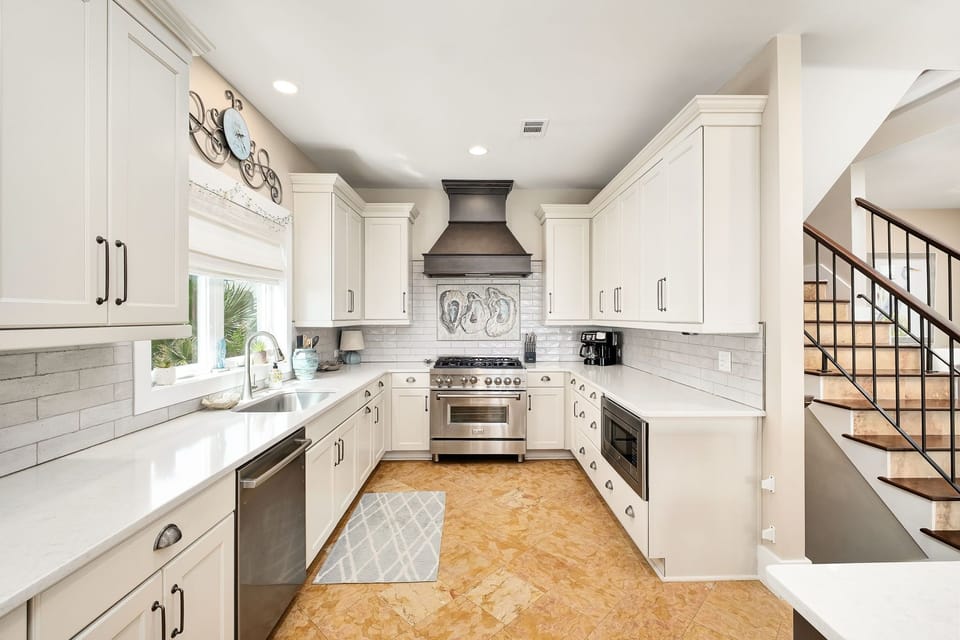 Mimi's Beach House - Dune Allen - Second Floor - Kitchen