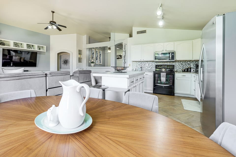 House (3 Bedrooms) | Interior