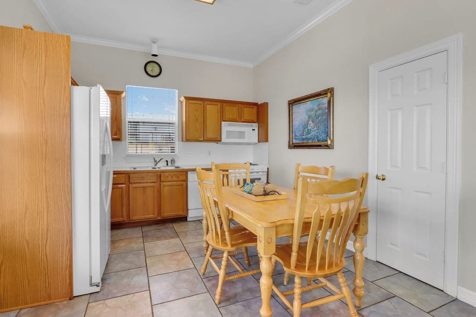Dinning/Kitchen are looking from living area.
