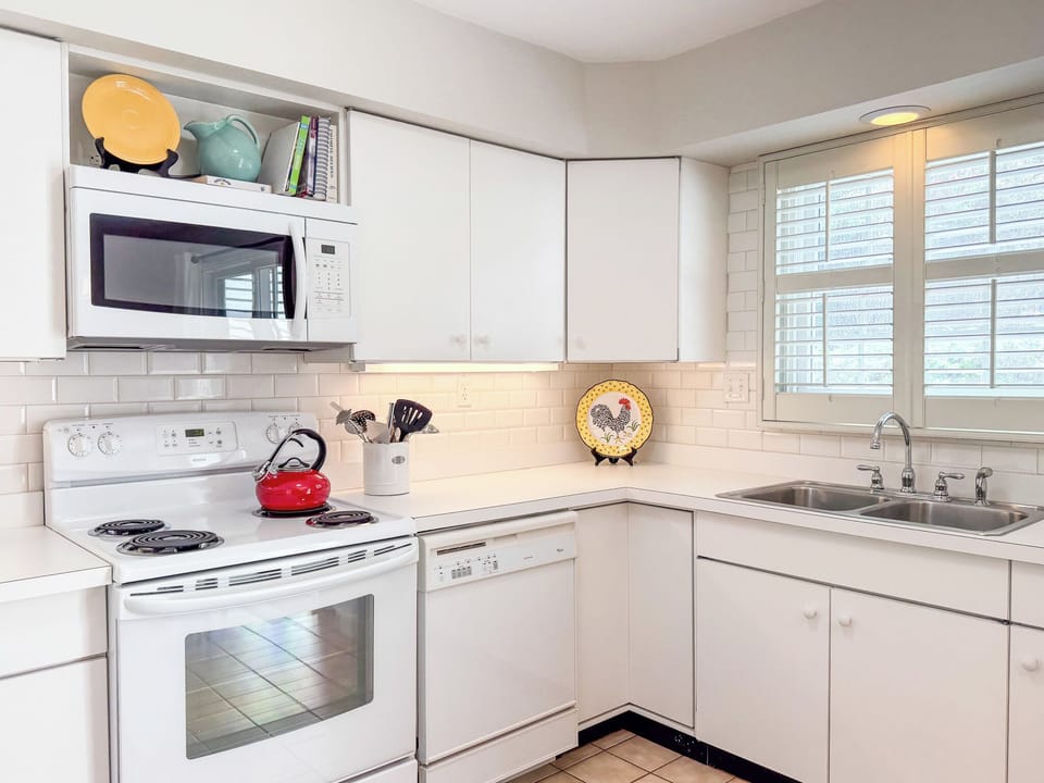 Kitchen with Electric Range