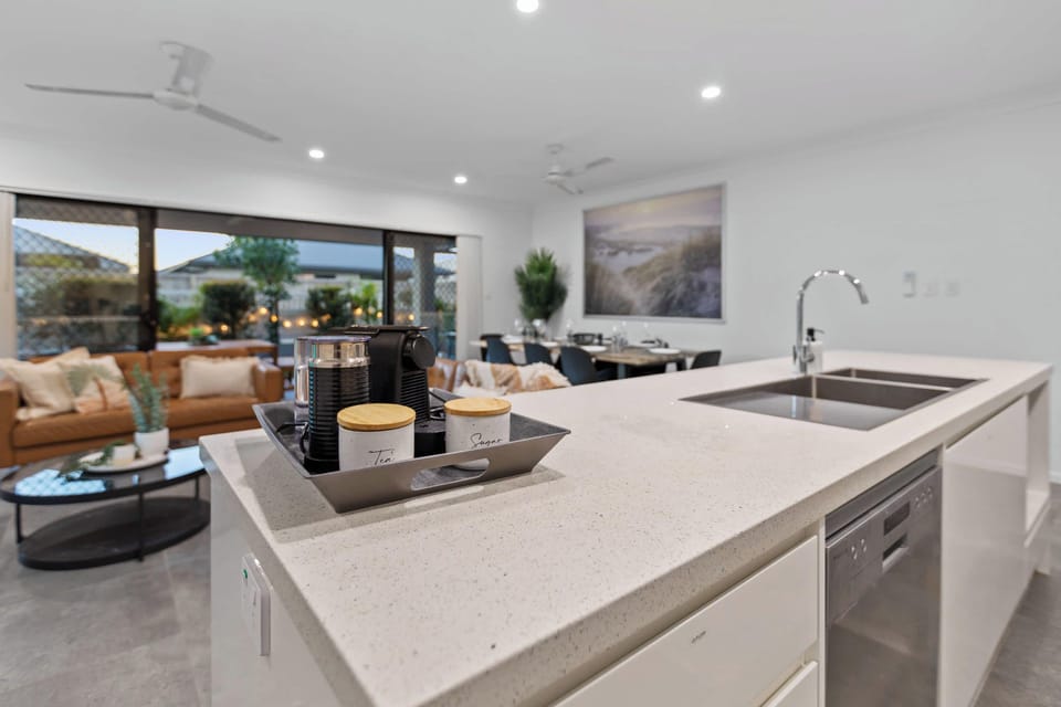 House | 4 bedrooms, Internet