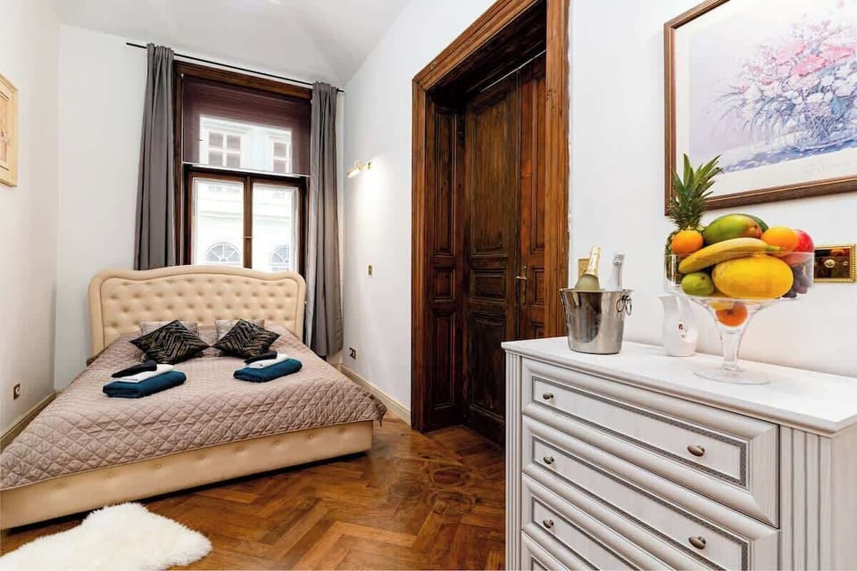 Bedroom 3, bed 160x200.