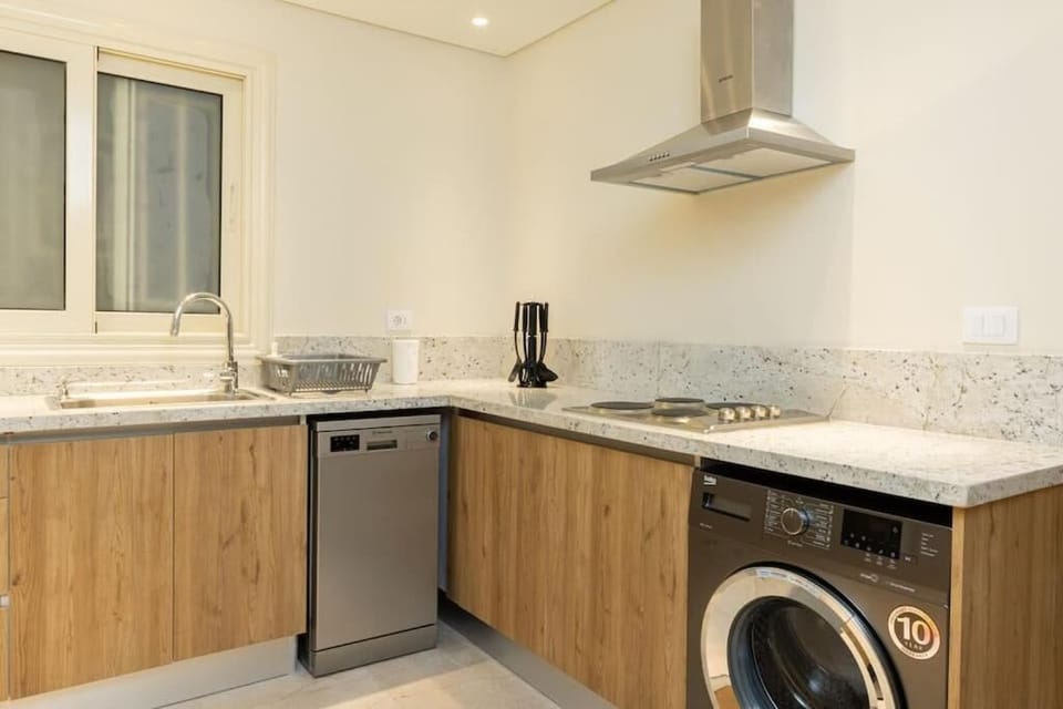 Apartment, Pool View | Private kitchen