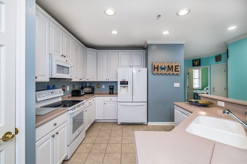 Sunset Island 4 Hidden Cove Way, Unit 3C Kitchen