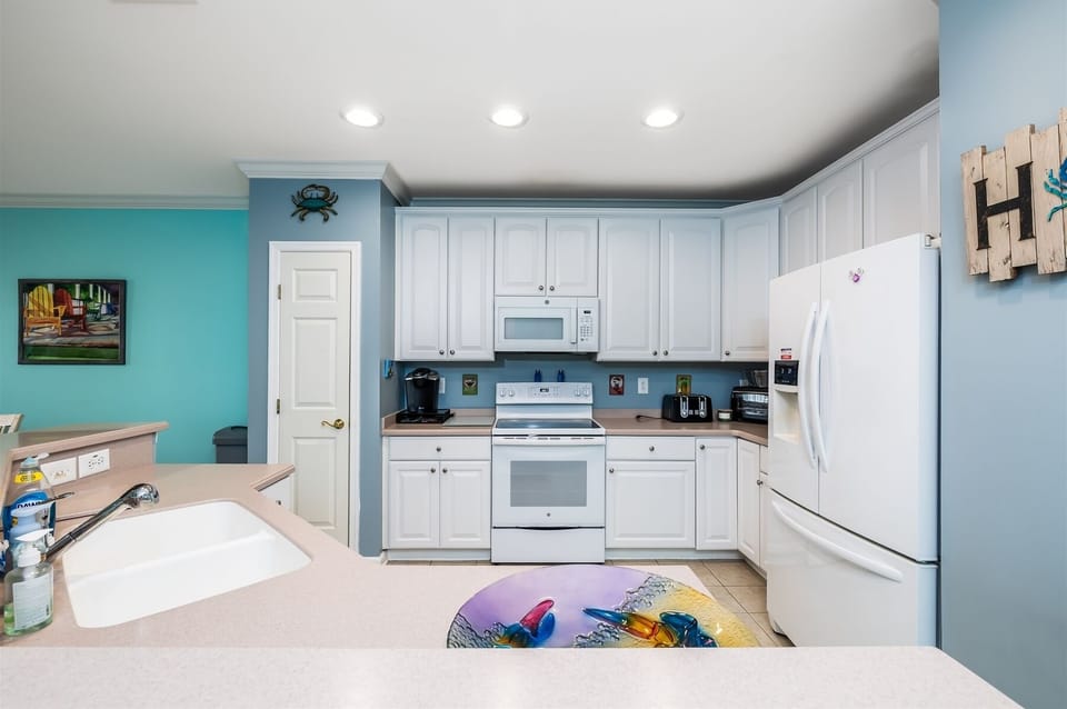 Sunset Island 4 Hidden Cove Way, Unit 3C Kitchen