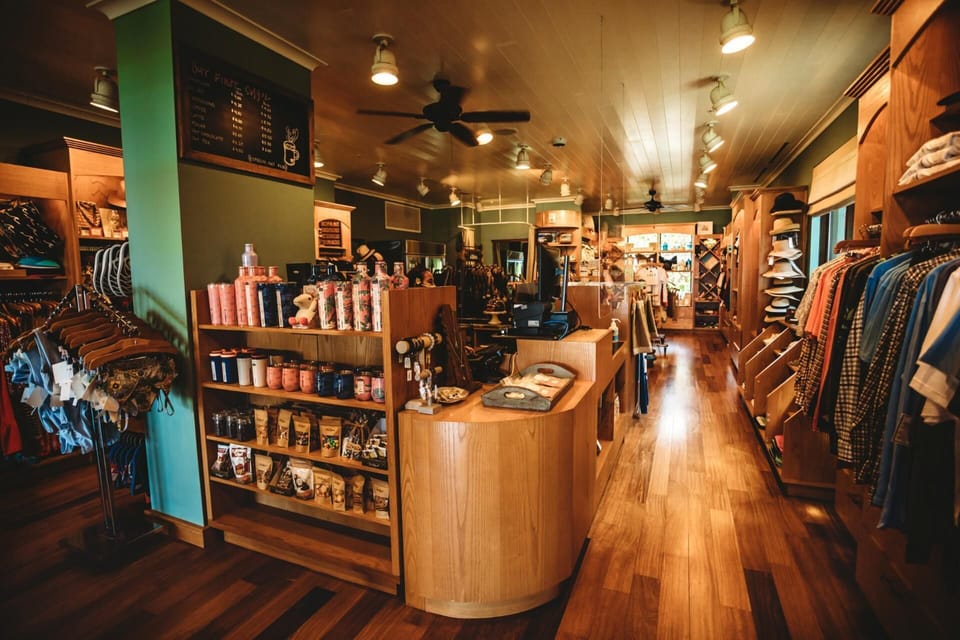 Browse exclusive resort boutiques offering island apparel, local gifts, sundries & curated Maui souvenirs